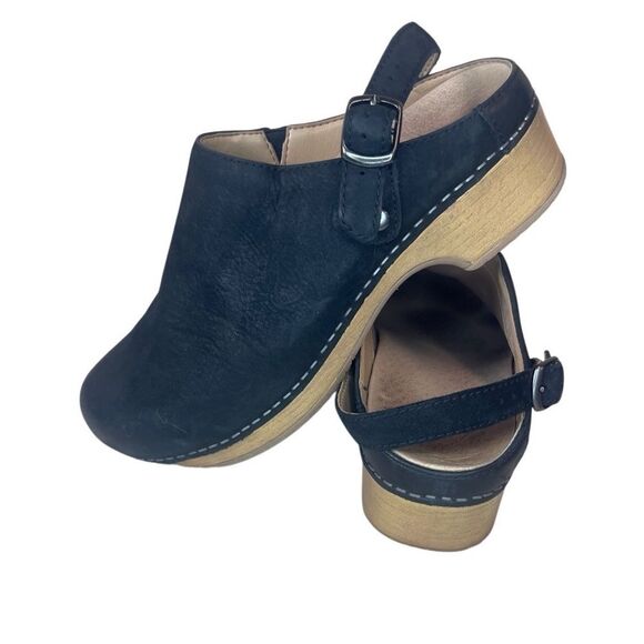 Dansko berry black burnished suede shoes Size 38 or 7.5-8 - Picture 2 of 10